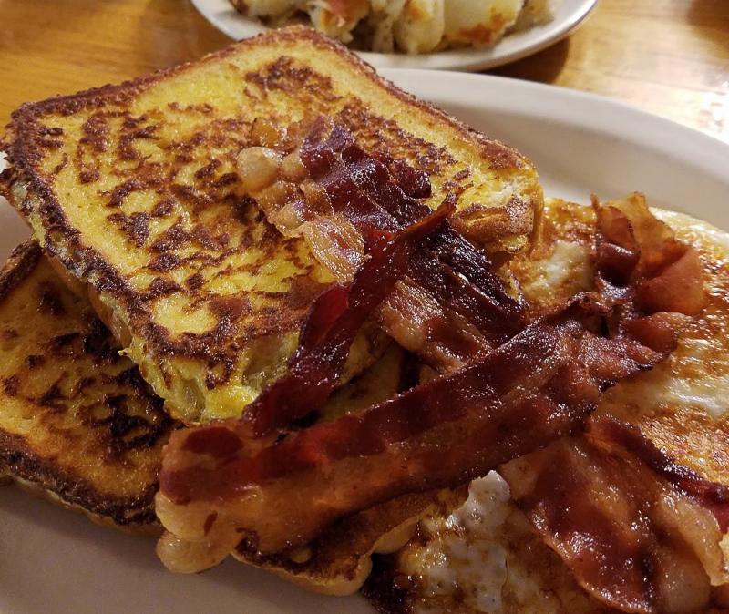 There's nothin' like a good breakfast just a half-block from the ocean. Especially when it's Robin Hood's rich and eggy french toast topped with a rasher of crispy bacon! Zagat photo